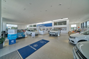 AJ MOTORS